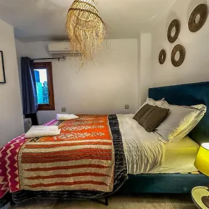 Apartamento Pisos Baza, Tres Apartmentos En